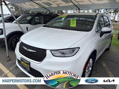 Photo of a 2023 Chrysler Pacifica Touring L 4DR Mini-Van for sale