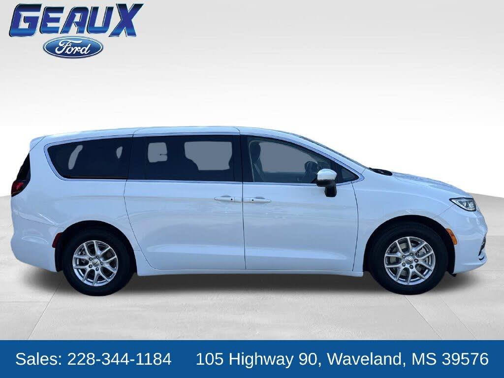 2023 Chrysler Pacifica