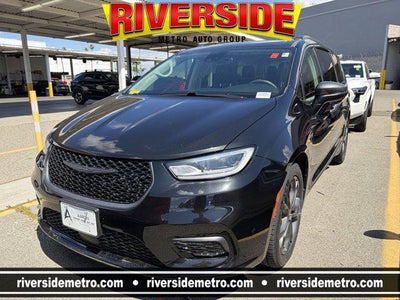 2023 Chrysler Pacifica Touring L 4DR Mini-Van