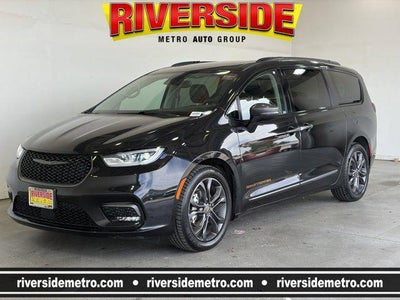 2023 Chrysler Pacifica Touring L 4DR Mini-Van