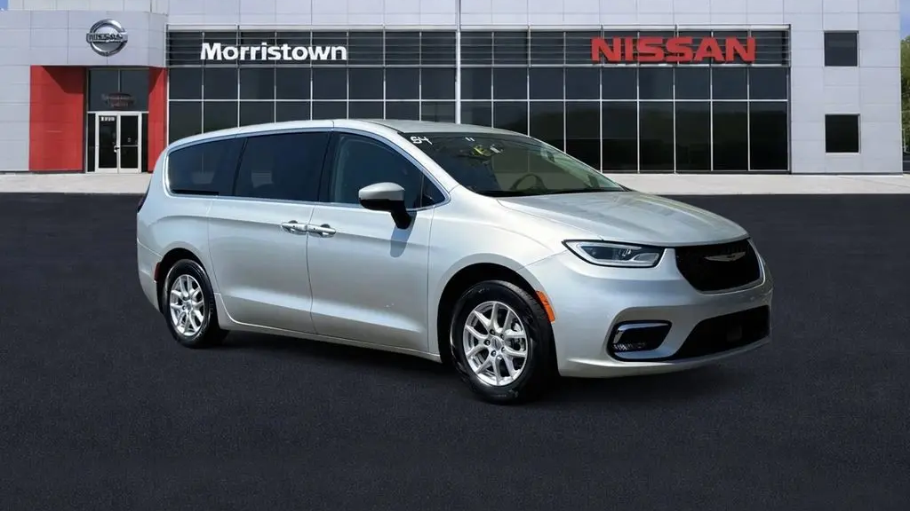 Preowned 2023 Chrysler Pacifica Touring L for Sale