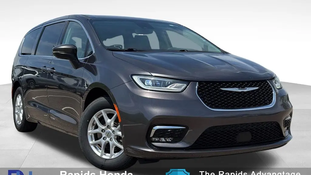Preowned 2023 Chrysler Pacifica Touring L for Sale