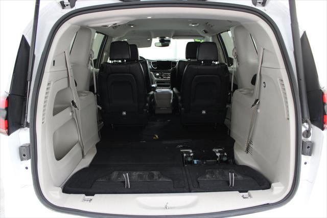 2023 Chrysler Pacifica - $22,998
