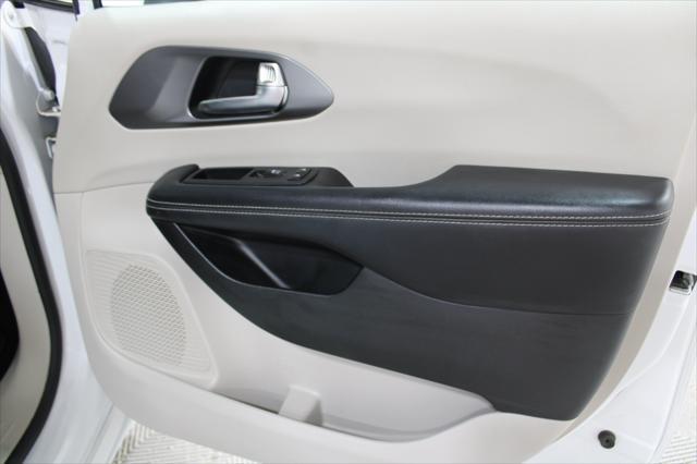2023 Chrysler Pacifica - $22,998