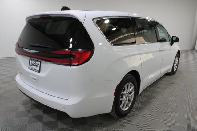 2023 Chrysler Pacifica - $22,998
