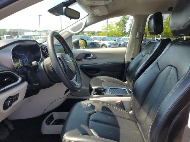 2023 Chrysler Pacifica - $21,500
