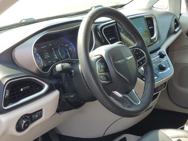 2023 Chrysler Pacifica - $21,500