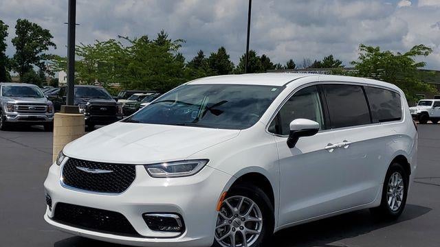 Preowned 2023 Chrysler Pacifica Touring L for Sale