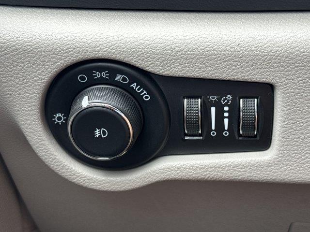 2023 Chrysler Pacifica - $21,991