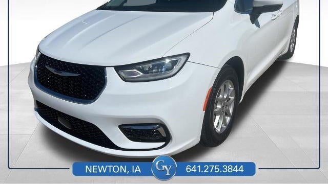 Preowned 2023 Chrysler Pacifica Touring L for Sale