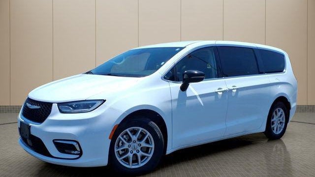 Preowned 2024 Chrysler Pacifica Touring L for Sale