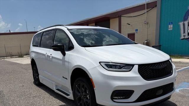 Preowned 2024 Chrysler Pacifica Touring L for Sale