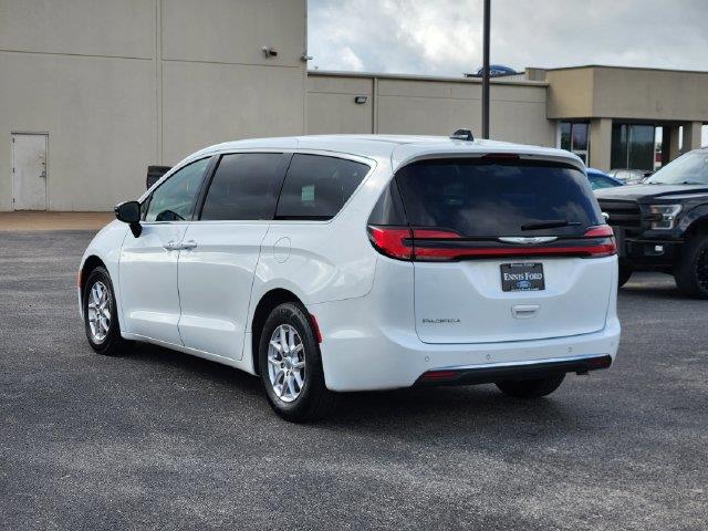 2024 Chrysler Pacifica - $19,595