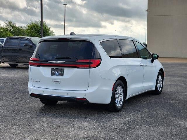 2024 Chrysler Pacifica - $19,595