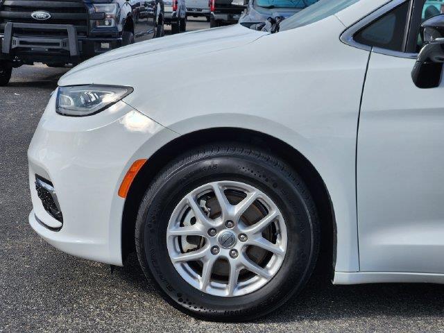 2024 Chrysler Pacifica - $19,595