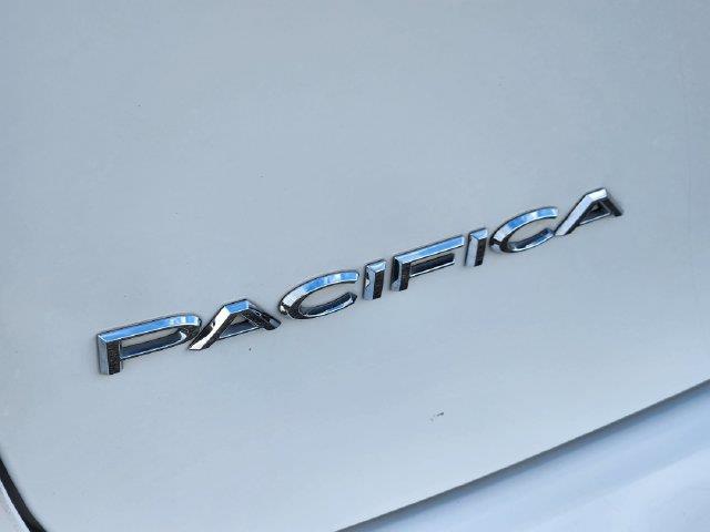 2024 Chrysler Pacifica - $19,595