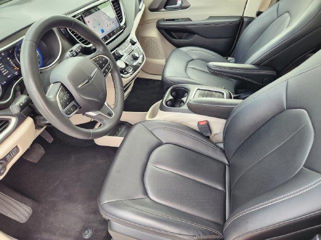 2024 Chrysler Pacifica - $19,595