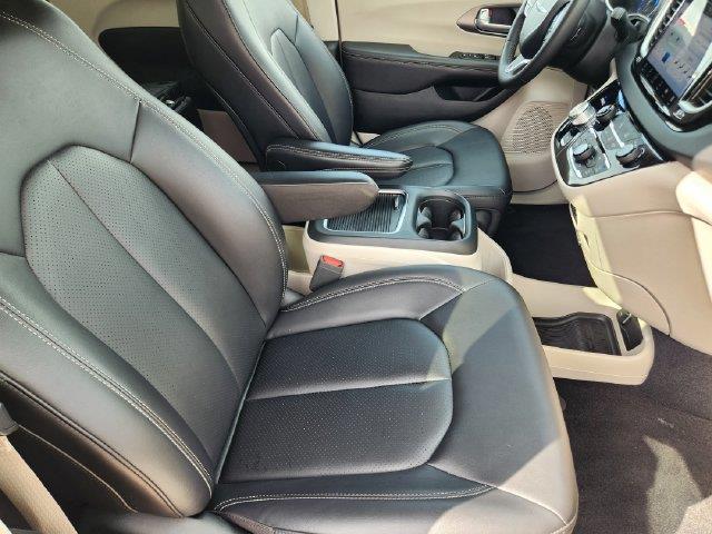 2024 Chrysler Pacifica - $19,595