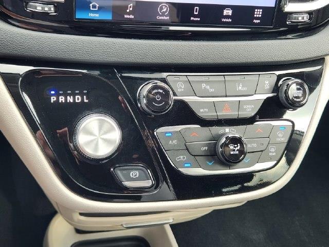 2024 Chrysler Pacifica - $19,595