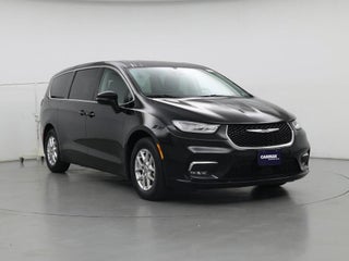 2024 Chrysler Pacifica with Diamond Black Crystal Pearlcoat Exterior