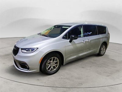 Photo of a 2024 Chrysler Pacifica Touring L 4DR Mini-Van for sale