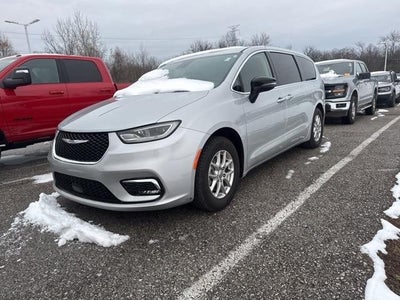 Photo of a 2024 Chrysler Pacifica Touring L 4DR Mini-Van for sale