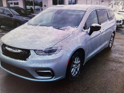 Photo of a 2024 Chrysler Pacifica Touring L 4DR Mini-Van for sale