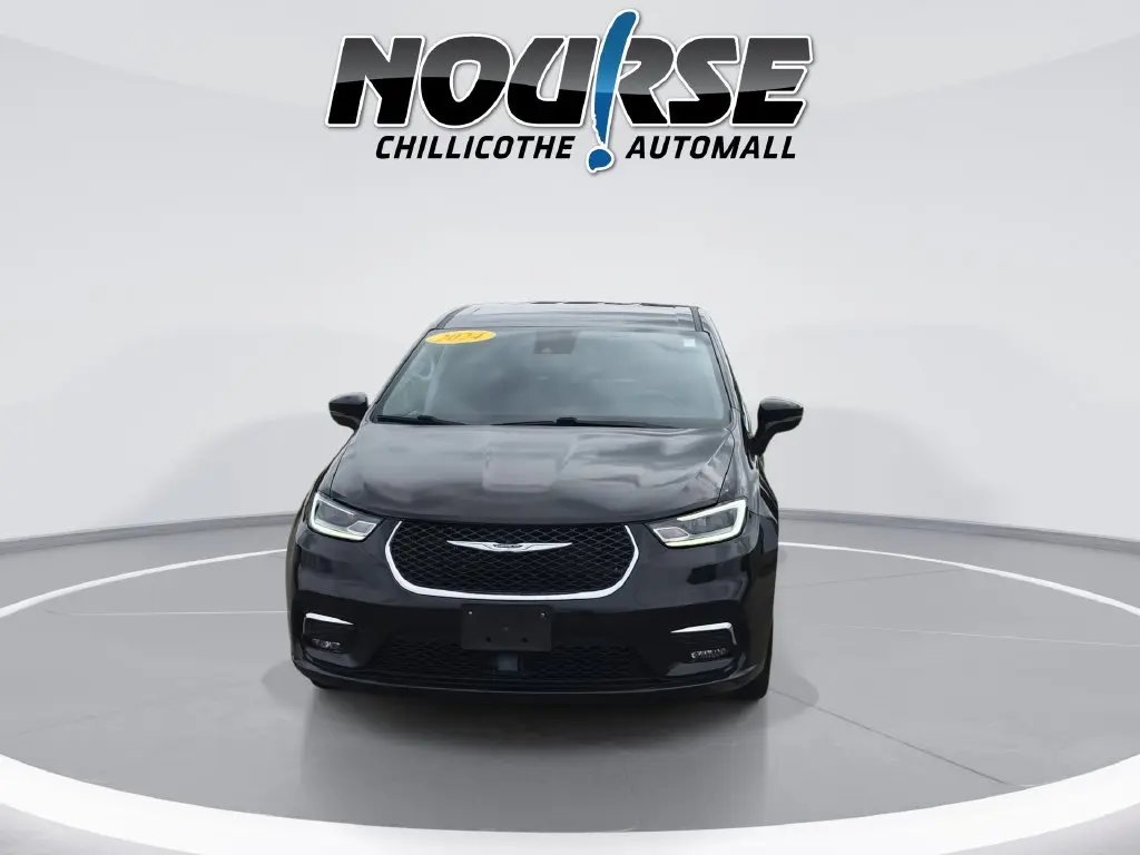 2024 Chrysler Pacifica - $22,132