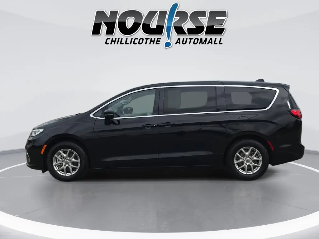2024 Chrysler Pacifica - $22,132