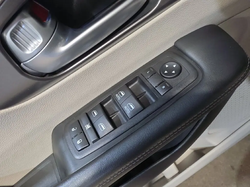 2024 Chrysler Pacifica - $22,132