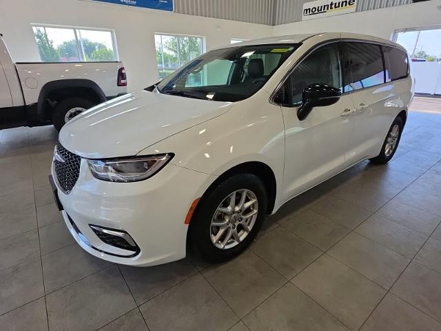 2024 Chrysler Pacifica - $22,874