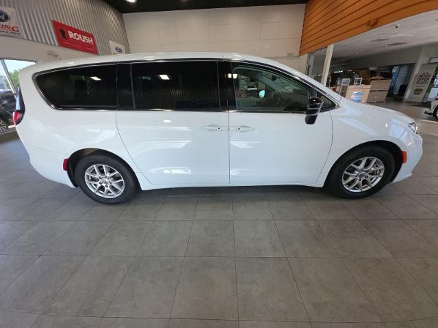 2024 Chrysler Pacifica - $22,874