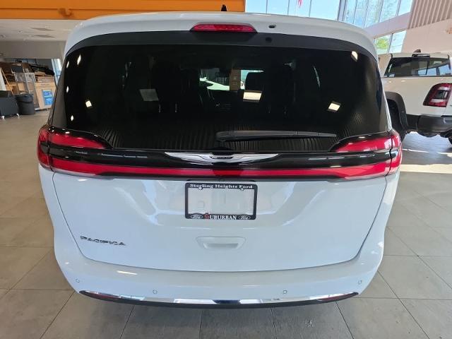 2024 Chrysler Pacifica - $22,874