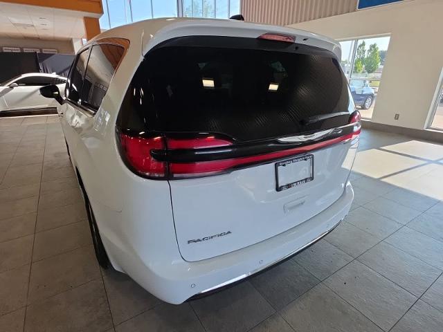2024 Chrysler Pacifica - $22,874