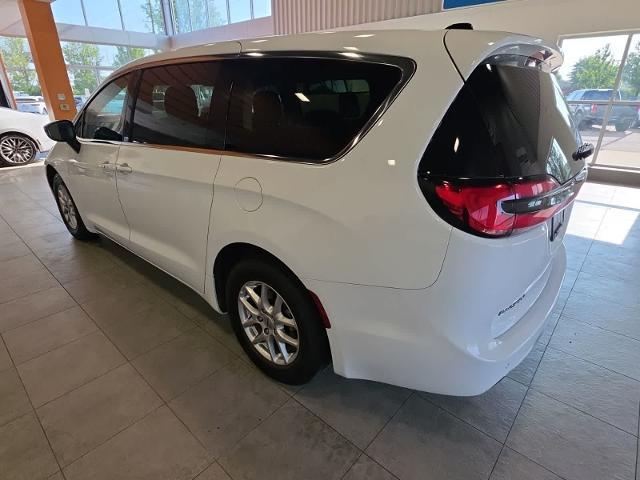 2024 Chrysler Pacifica - $22,874