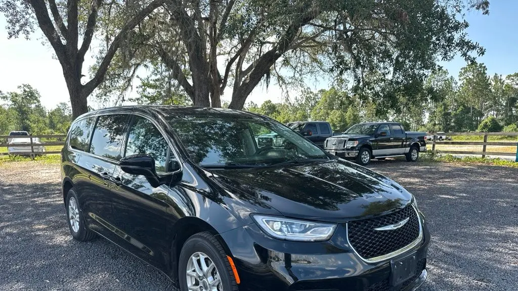 2024 Chrysler Pacifica Touring L