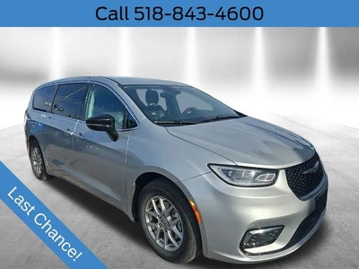 Photo of a 2024 Chrysler Pacifica Touring L 4DR Mini-Van for sale