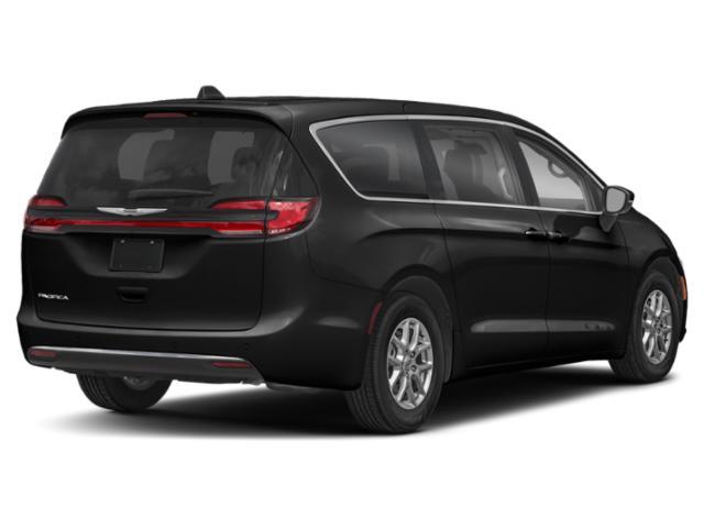 2024 Chrysler Pacifica - $25,928