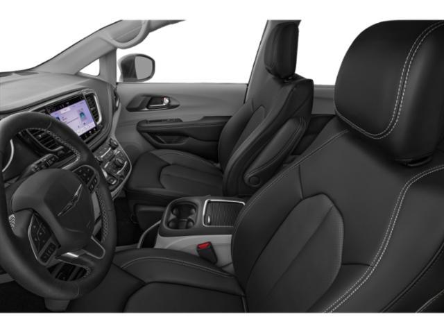 2024 Chrysler Pacifica - $25,928