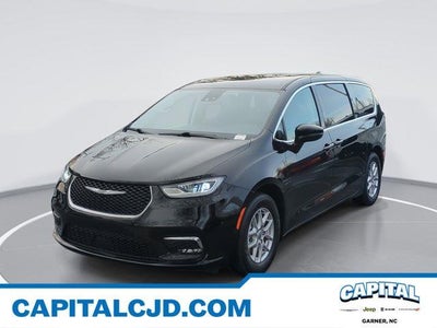 Photo of a 2024 Chrysler Pacifica Touring L 4DR Mini-Van for sale