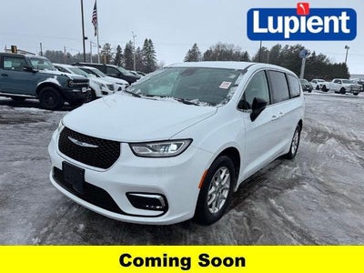 2024 Chrysler Pacifica Touring L 4DR Mini-Van