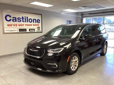 2025 Chrysler Pacifica Select 4DR Mini-Van
