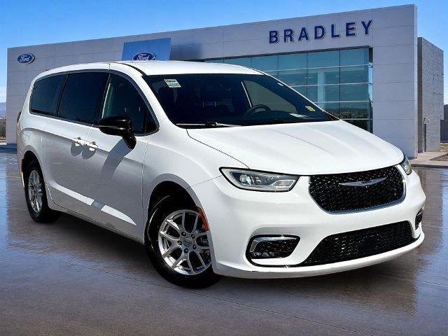 2025 Chrysler Pacifica - $23,160
