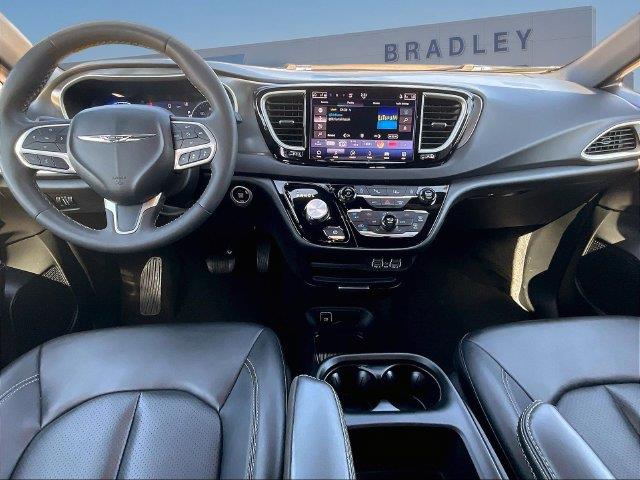2025 Chrysler Pacifica - $23,160