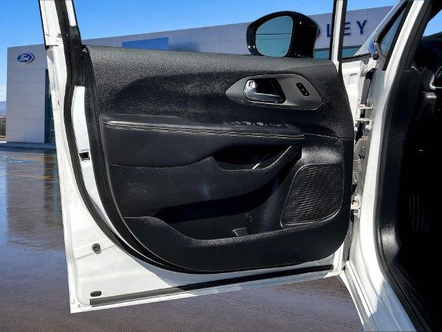 2025 Chrysler Pacifica - $23,160