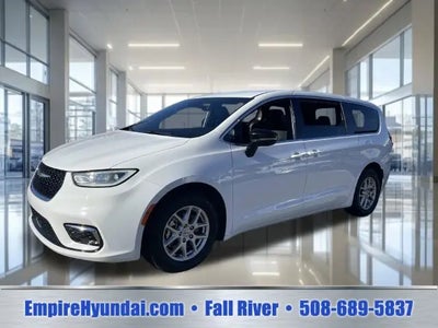 2025 Chrysler Pacifica Select 4DR Mini-Van