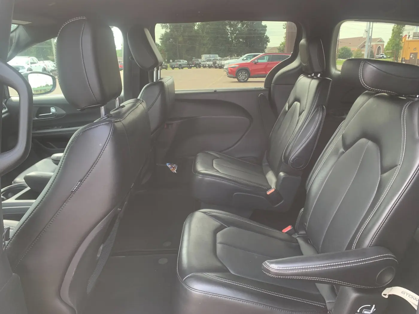 2025 Chrysler Pacifica - $28,775