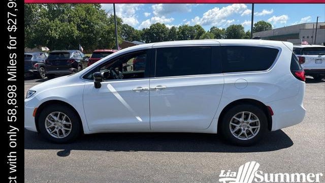 2025 Chrysler Pacifica Select