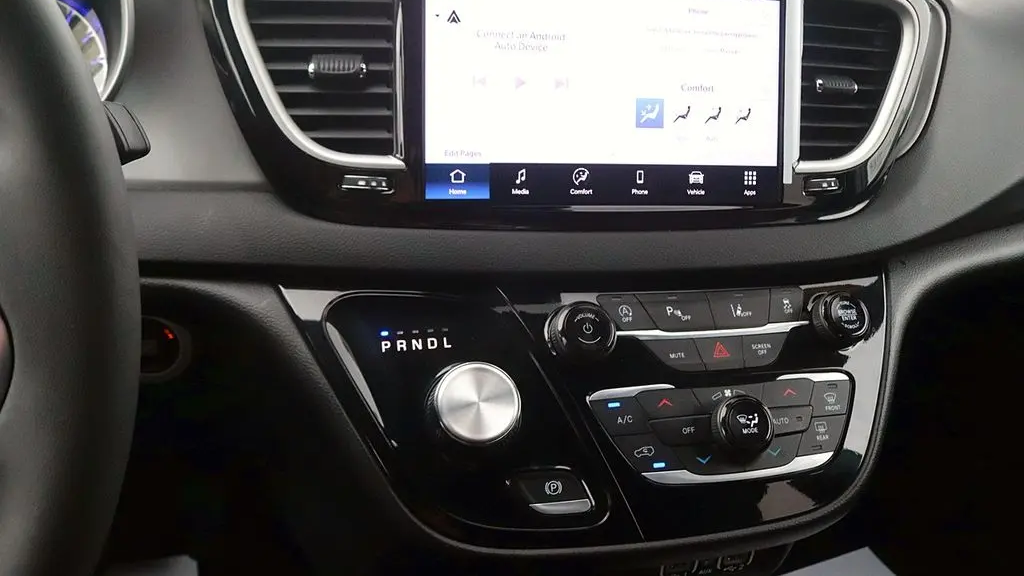 2025 Chrysler Pacifica Select