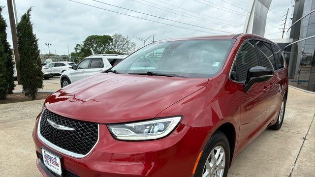 Preowned 2025 Chrysler Pacifica Select for Sale